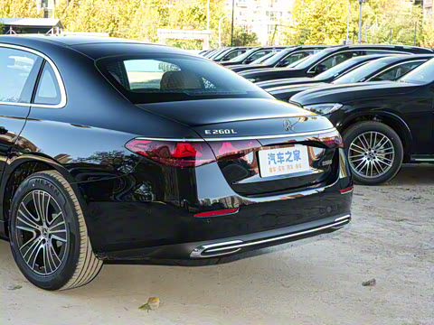 2026�� E 260 L �����