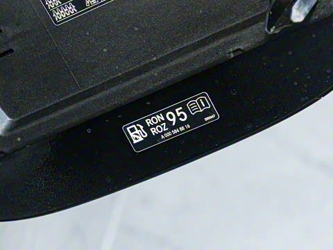 2026�� E 260 L �����