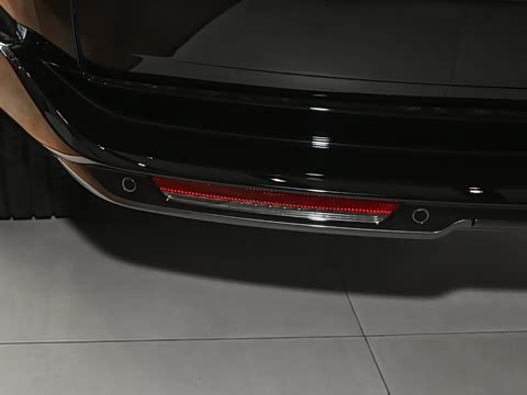 2025�� 3.0 L6 400PS SV���ٴ����ӳ��� 4��