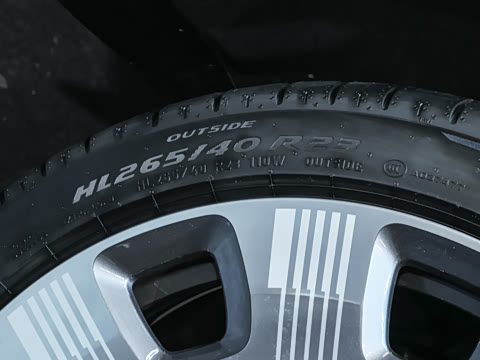 2025�� 102kWh ��ƽ���ر��