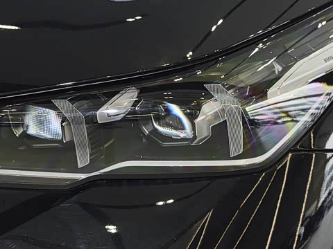 2026�� �Ŀ� eDrive 35L M�˶���װ