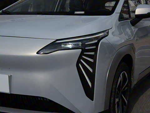 2025�� Plus 610 ������