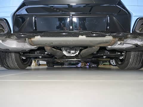 2026�� M240i xDrive