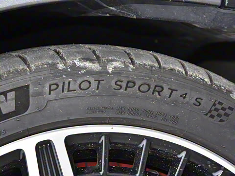 2023�� AMG EQE 53 4MATIC+