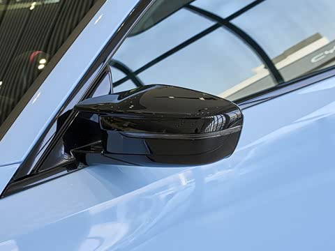 2026�� M240i xDrive