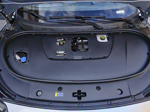 2025�� 710 Max��