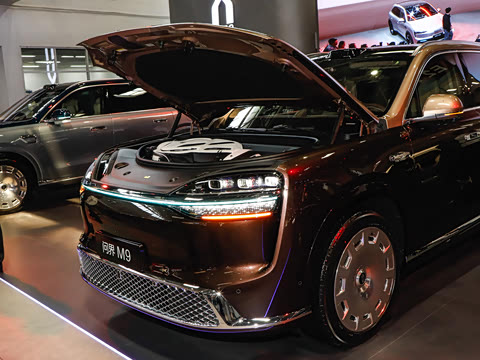 2026�� ���� Ultra�� 6����