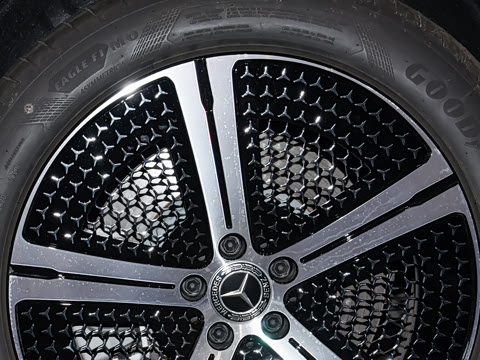 2025�� 500 4MATIC