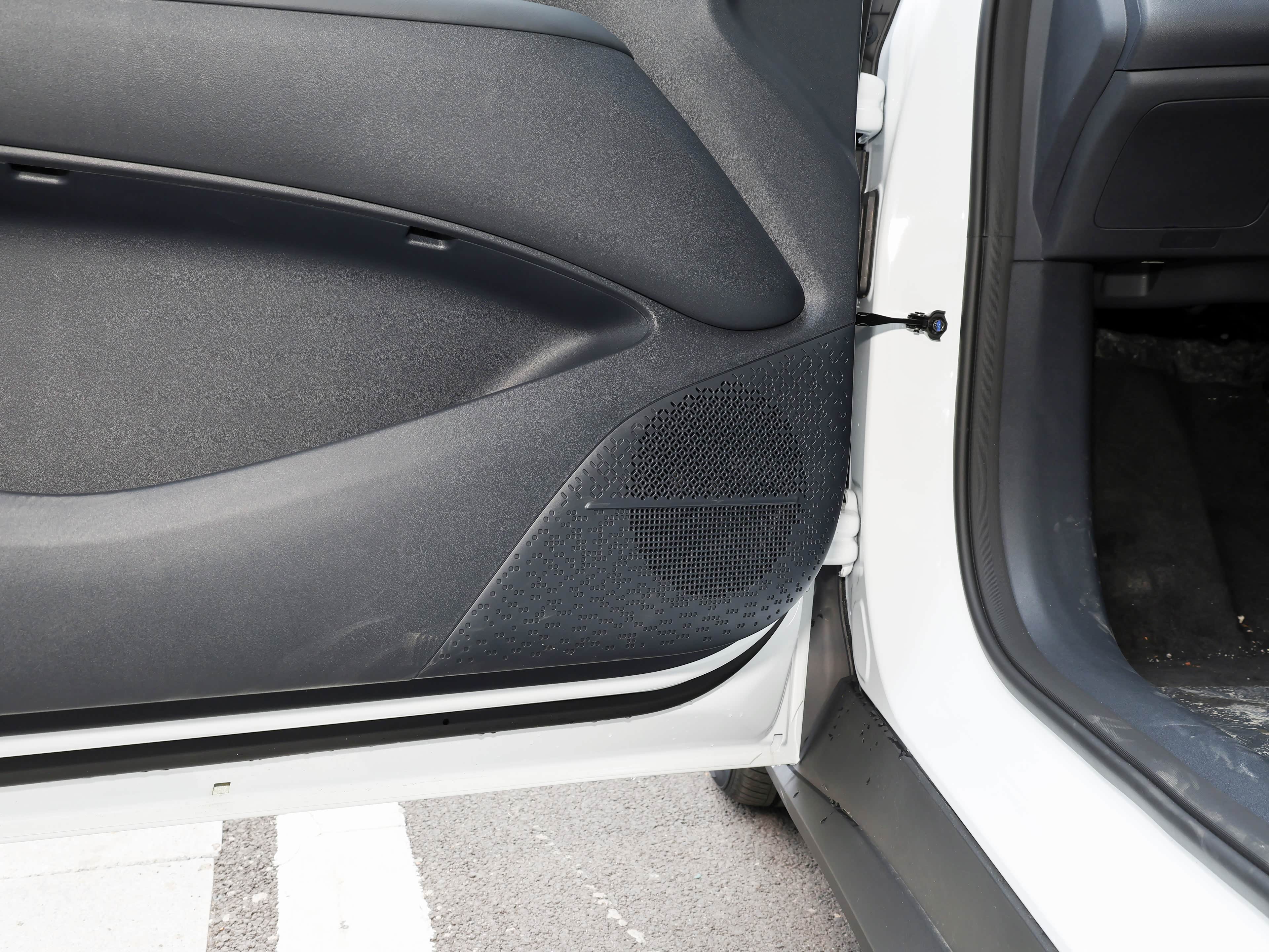 BAIC EU8, миниатюра 27