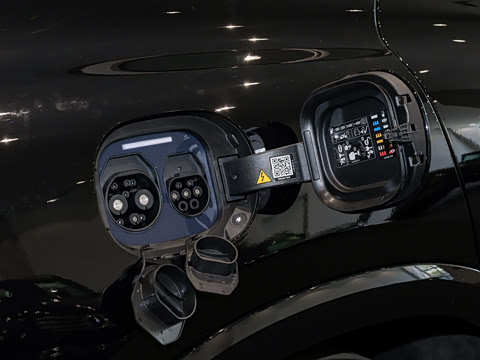 2025�� 500 4MATIC