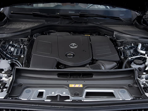 2026�� GLC 300 L 4MATIC ������ 5��