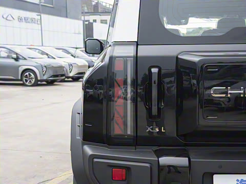 2025�� 215���а�