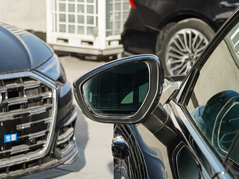 2026�� TFSI quattro 200kW �콢������