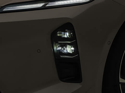 2025�� 100kWh Touring