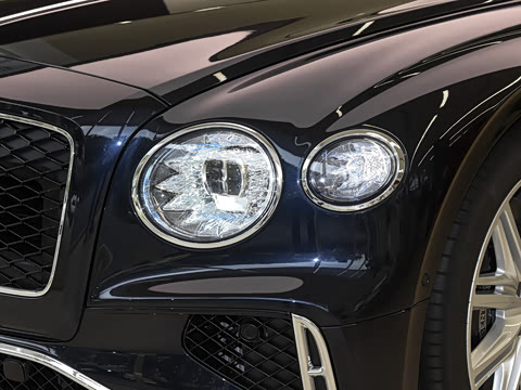 2026�� 4.0T V8 ��׼��