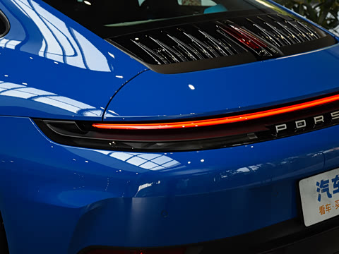 2026�� Carrera 3.0T