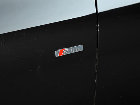 2026�� 2.0T quattro ������	