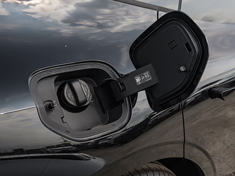 2025�� 240����Ultra�˶���