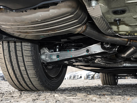 2026�� 200���������� 40 TFSI ����������