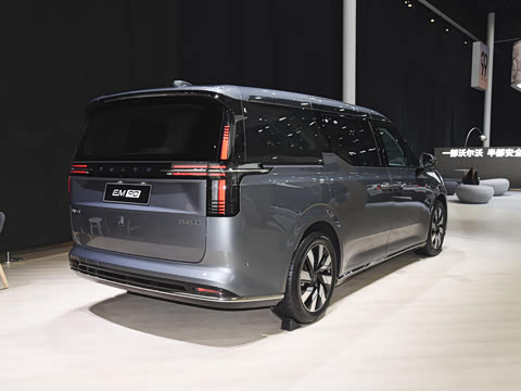2027�� Ultra ����