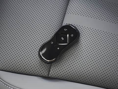 2026�� ���� 525 Max