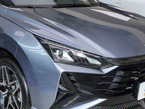 2025�� 1.5L �Զ������