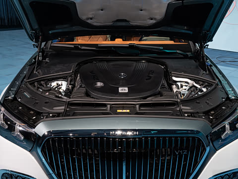 2027�� S 680 4MATIC