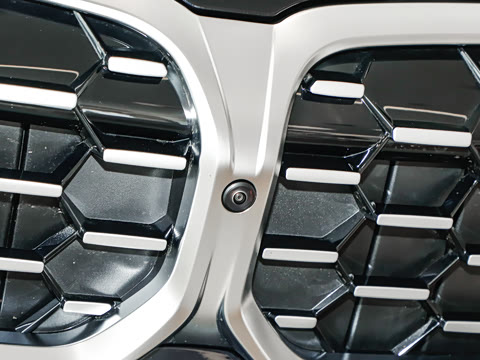 2026�� 325i M�˶���װ