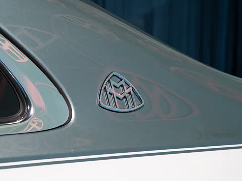 2027�� S 680 4MATIC