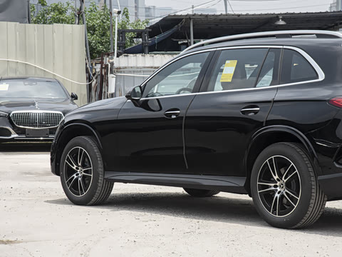 2026�� �Ŀ� GLC 260 L 4MATIC ������