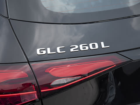2026�� �Ŀ� GLC 260 L 4MATIC ������