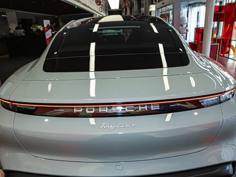 2026�� Taycan