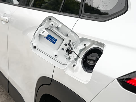 2026�� 2.0L CVT����PLUS��