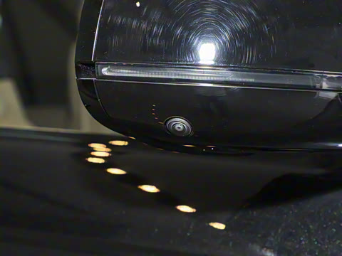 2025�� 3.0 L6 360PS ʢ����