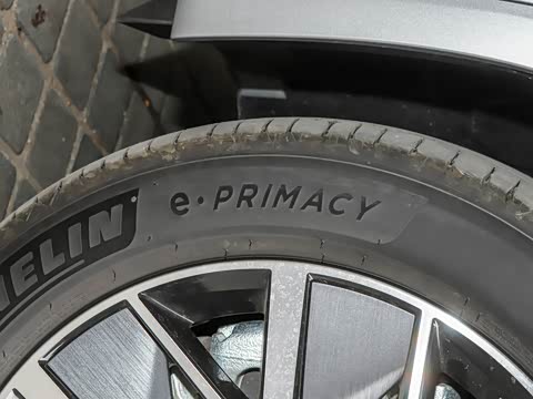 2025�� Ǭ�� UItra 6��