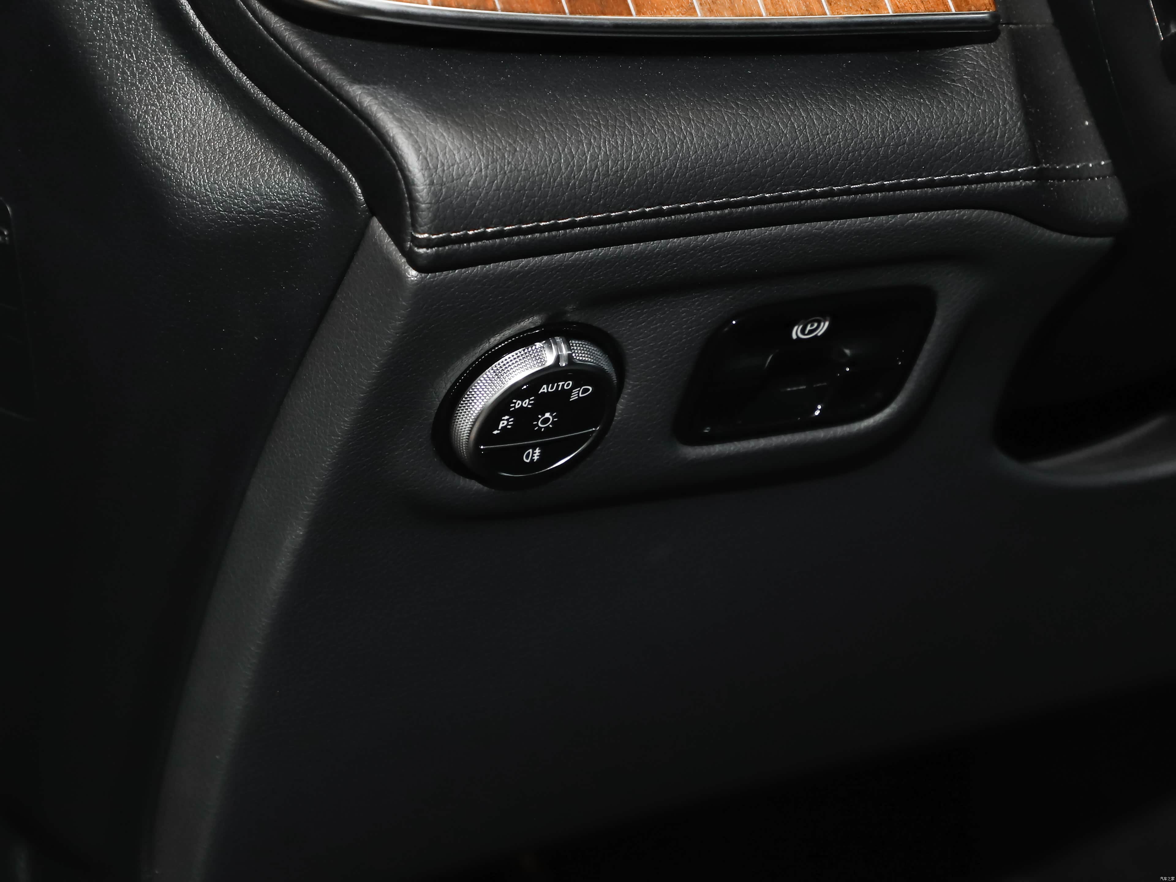 Mercedes-Benz EQE, миниатюра 16