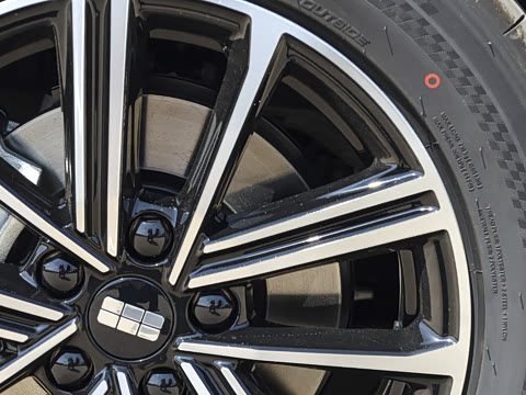 2025�� EM-i 70km ������