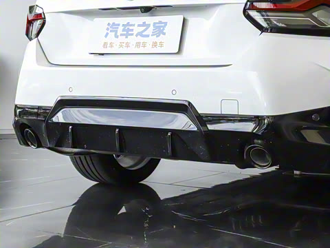 2025�� 225i M�˶���ҹ��װ