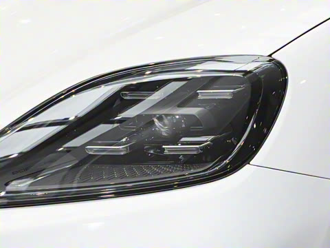 2026�� Cayenne Coup�� 3.0T