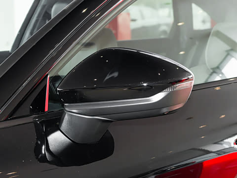 2026�� 2.0T �߹��� �˶���