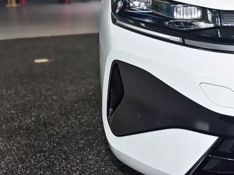 2026�� L 300TSI DSG ��Ӣ��