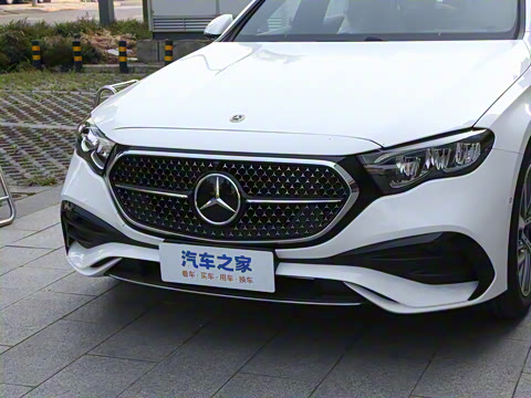 2025�� �Ŀ� E 300 L ʱ���˶���