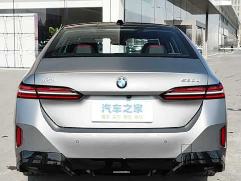 2026�� �Ŀ� 530Li ������ M�˶���װ