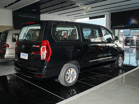 2027�� 2.0L ������ 7��