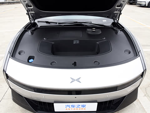 2025�� 702 Max
