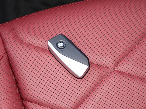 2025�� xDrive 30Li ������M�˶���ҹ��װ