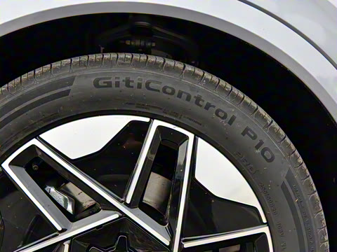 2025�� ����Ultra+