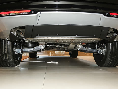 2026�� 3.0 L6 400PS AB�����