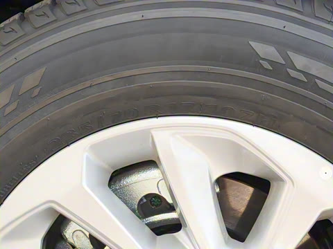 2025�� 2.2T  ������Խ�� 5�� ����