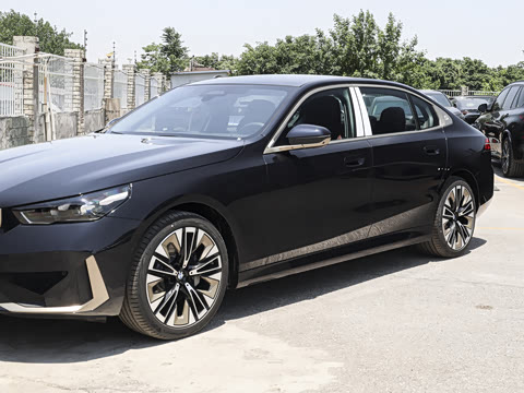 2026�� �Ŀ� 530Li ������ ������װ
